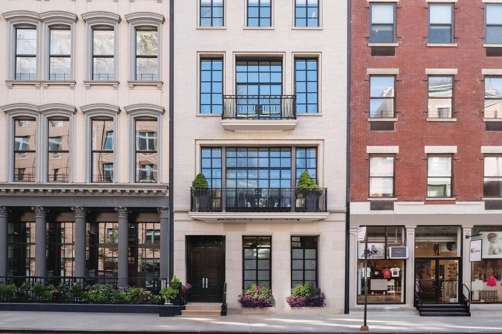 145 Reade Street, New York City, NY 10013