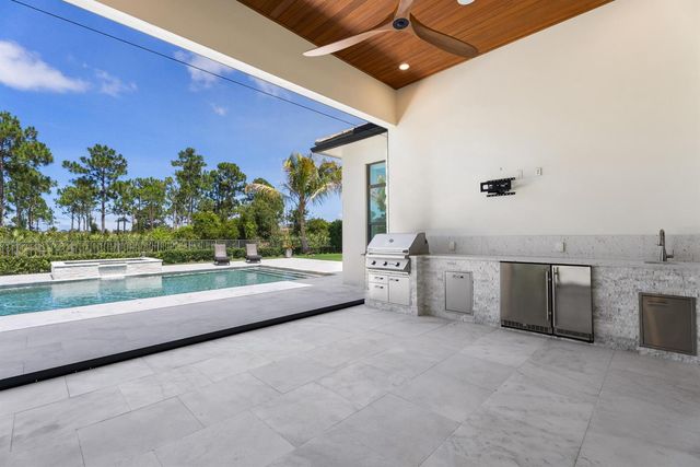 20063 SE Gallberry Drive, Jupiter, FL 33458