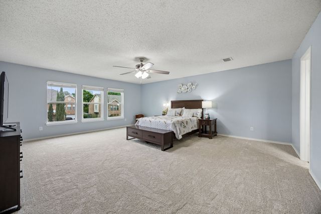 5325 Chessie Circle, Haltom City, TX 76137