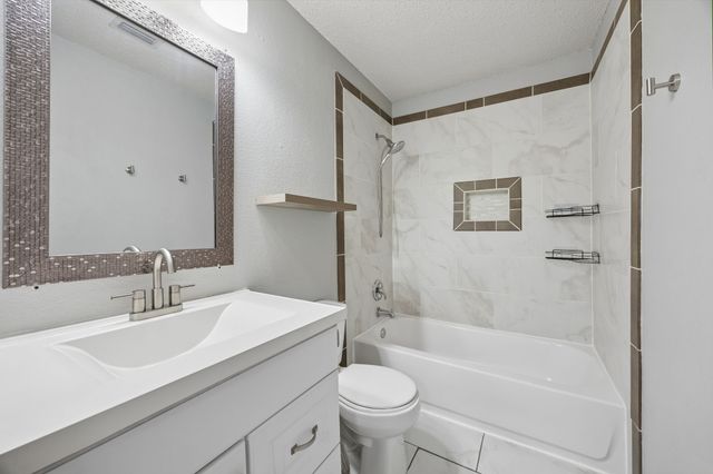 5325 Chessie Circle, Haltom City, TX 76137