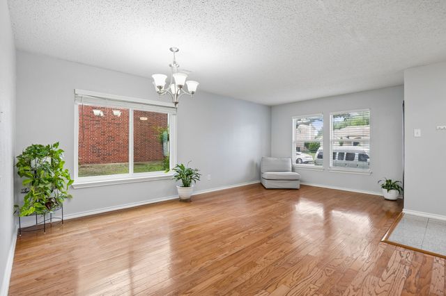 5325 Chessie Circle, Haltom City, TX 76137