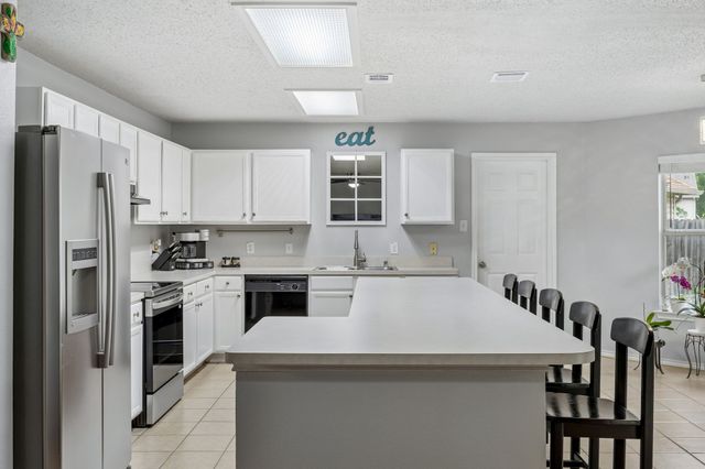 5325 Chessie Circle, Haltom City, TX 76137