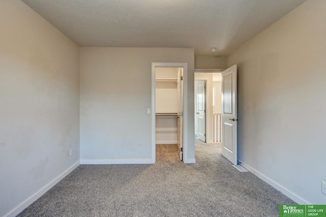 13703 S 54 Street, Papillion, NE 68133