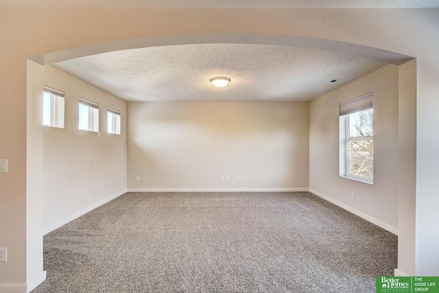 13703 S 54 Street, Papillion, NE 68133