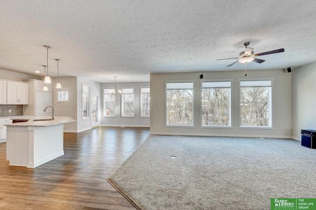 13703 S 54 Street, Papillion, NE 68133