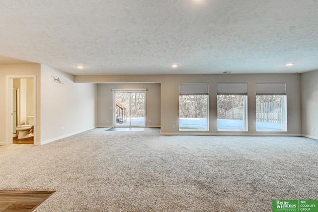 13703 S 54 Street, Papillion, NE 68133