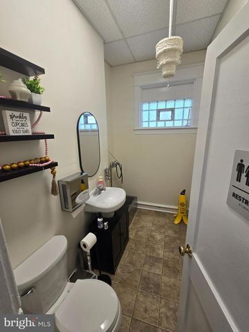 9004 WEST CHESTER PIKE, Upper Darby, PA 19082