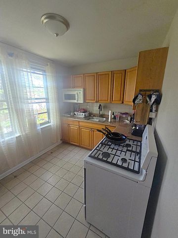 9004 WEST CHESTER PIKE, Upper Darby, PA 19082