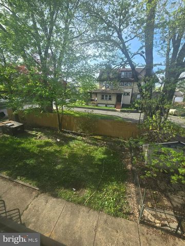 9004 WEST CHESTER PIKE, Upper Darby, PA 19082