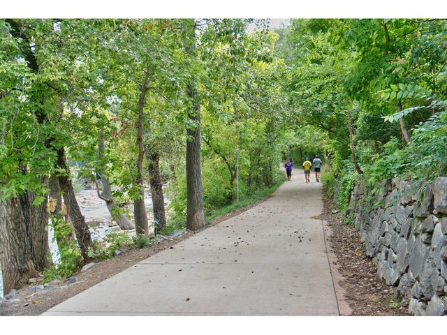 745 Arapahoe Ave 202, Boulder, CO 80302