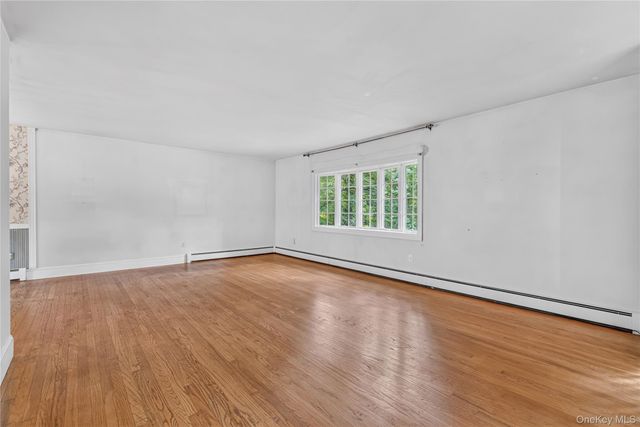 8 Peter Avenue, Newburgh, NY 12550