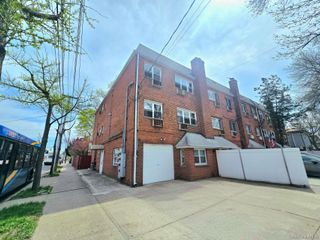 84-01 266th Street, Floral Park, NY 11001