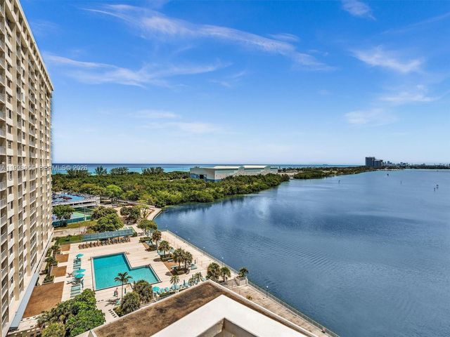 500 Bayview Dr 1132, Sunny Isles Beach, FL 33160