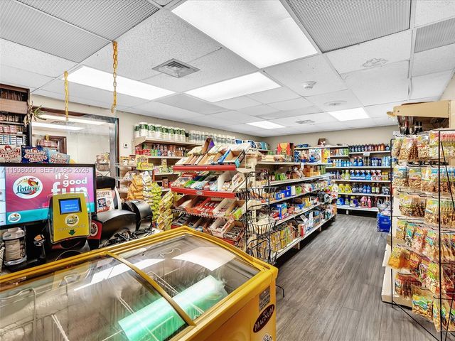 500 Bayview Dr 1132, Sunny Isles Beach, FL 33160