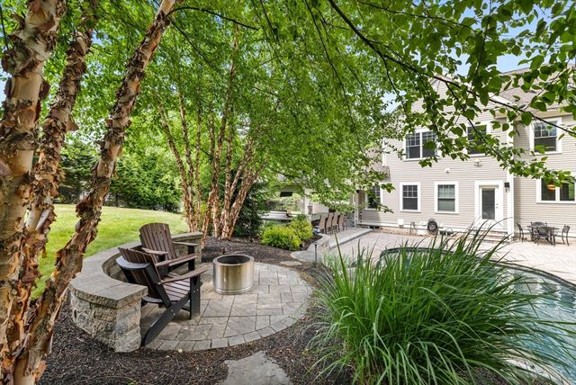 2 Norma Way, Middleton, MA 01949