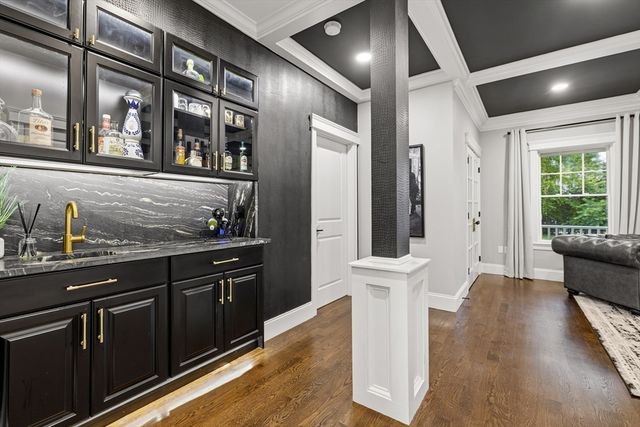 2 Norma Way, Middleton, MA 01949