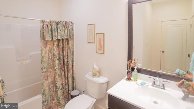 5415 MENDENHALL DR, Mechanicsburg, PA 17050