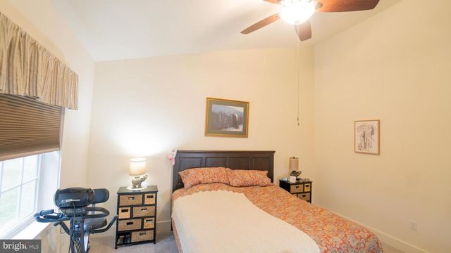 5415 MENDENHALL DR, Mechanicsburg, PA 17050