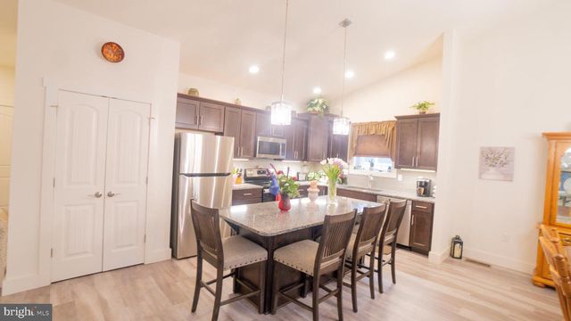 5415 MENDENHALL DR, Mechanicsburg, PA 17050