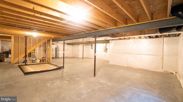 5415 MENDENHALL DR, Mechanicsburg, PA 17050