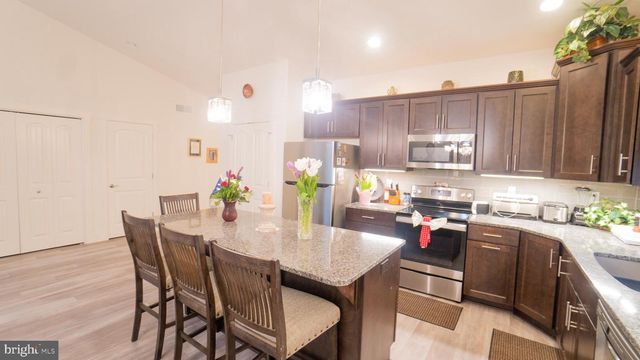 5415 MENDENHALL DR, Mechanicsburg, PA 17050