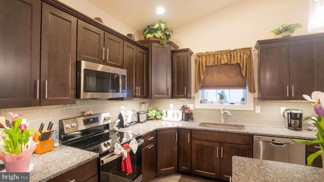 5415 MENDENHALL DR, Mechanicsburg, PA 17050