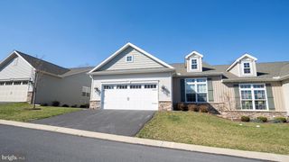5415 MENDENHALL DR, Mechanicsburg, PA 17050