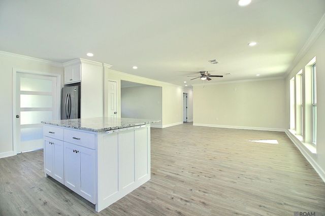 5236 Floynell Dr, Saint George, LA 70809