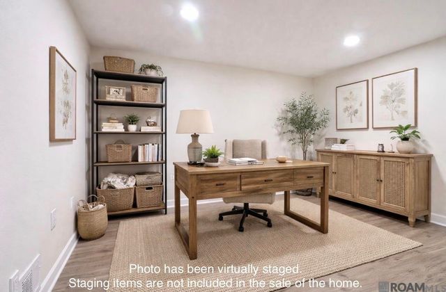 5236 Floynell Dr, Saint George, LA 70809