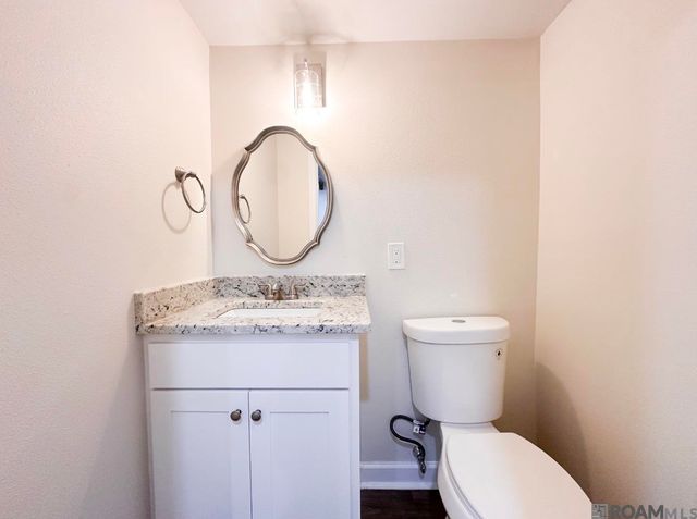 5236 Floynell Dr, Saint George, LA 70809