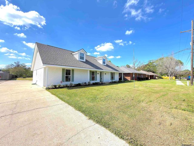 5236 Floynell Dr, Saint George, LA 70809