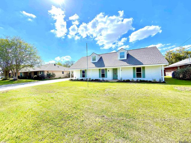 5236 Floynell Dr, Saint George, LA 70809