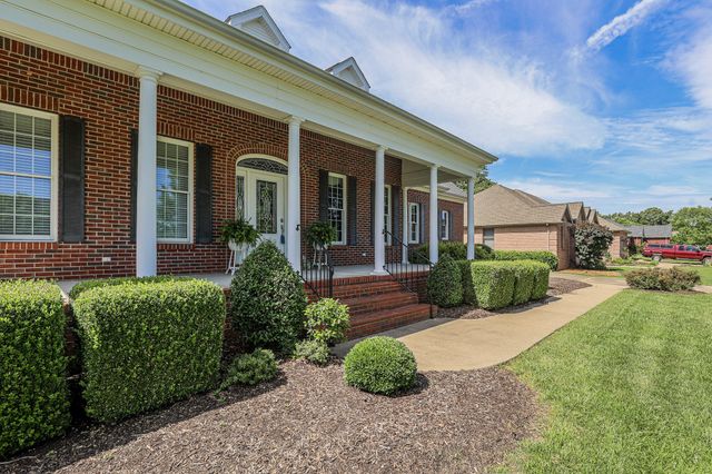 205 Willow Lake Drive, Paducah, KY 42003
