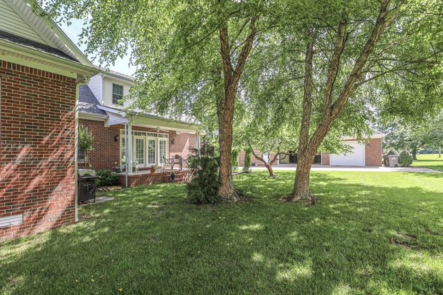 205 Willow Lake Drive, Paducah, KY 42003