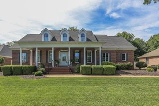 205 Willow Lake Drive, Paducah, KY 42003