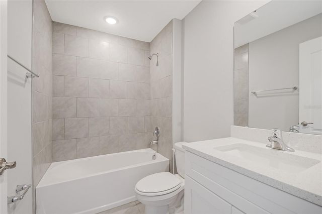 120 NEWHAM WAY, Kissimmee, FL 34758