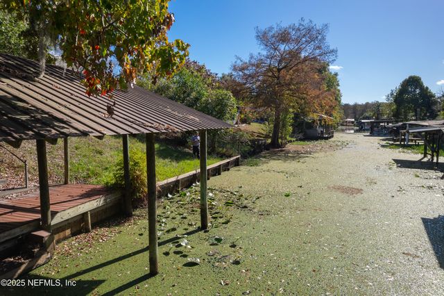 125 WATERSIDE Avenue, Satsuma, FL 32189