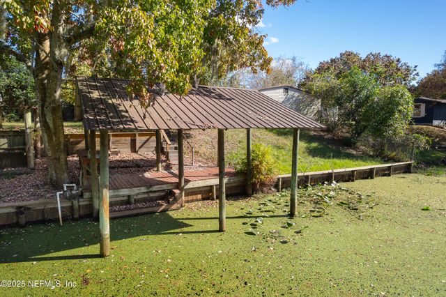 125 WATERSIDE Avenue, Satsuma, FL 32189