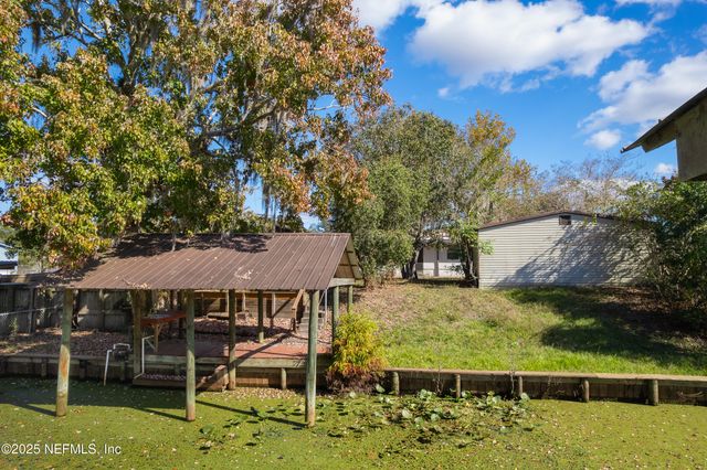 125 WATERSIDE Avenue, Satsuma, FL 32189