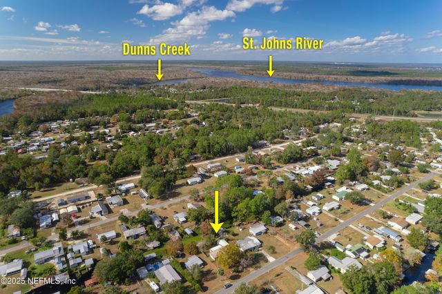 125 WATERSIDE Avenue, Satsuma, FL 32189