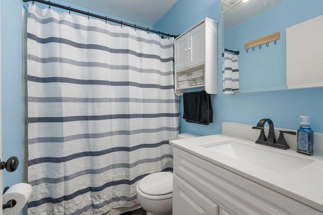 1520 E Mitchell Avenue, Waterloo, IA 50702