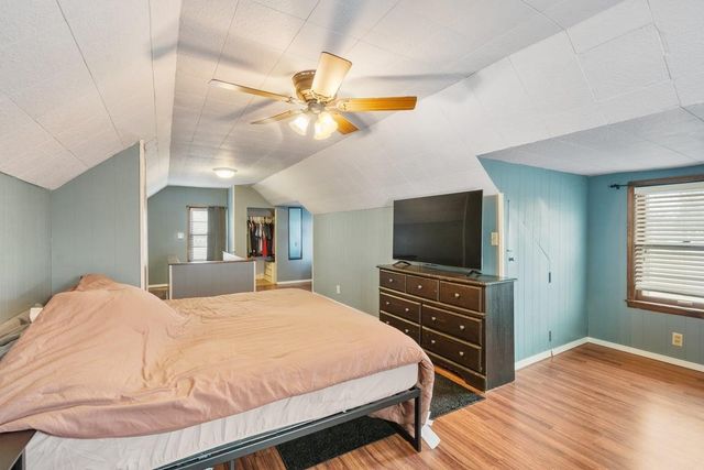 1520 E Mitchell Avenue, Waterloo, IA 50702