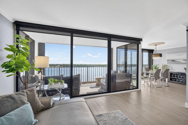 126 LAKESHORE Drive 1125, North Palm Beach, FL 33408