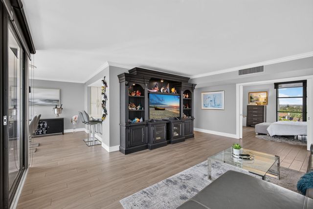 126 LAKESHORE Drive 1125, North Palm Beach, FL 33408