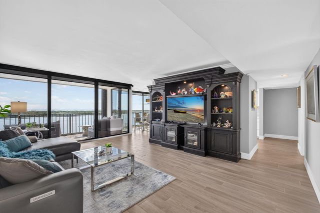 126 LAKESHORE Drive 1125, North Palm Beach, FL 33408