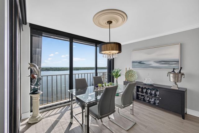 126 LAKESHORE Drive 1125, North Palm Beach, FL 33408