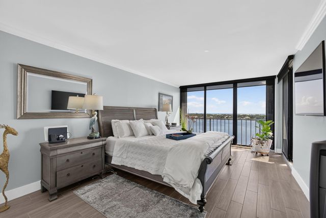 126 LAKESHORE Drive 1125, North Palm Beach, FL 33408