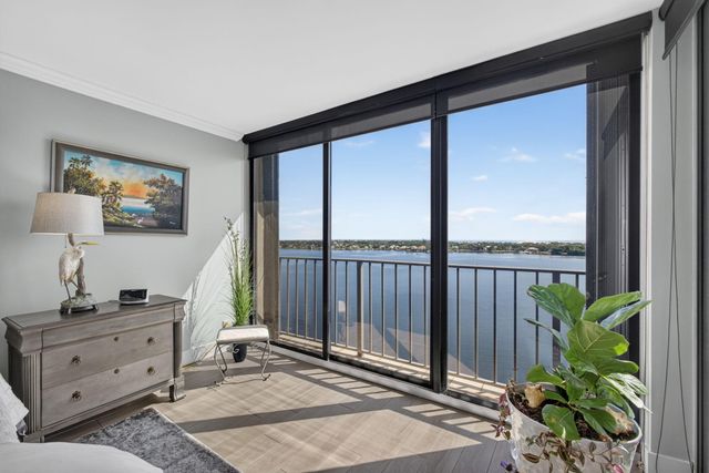 126 LAKESHORE Drive 1125, North Palm Beach, FL 33408