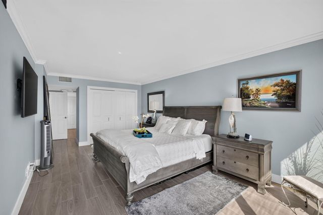 126 LAKESHORE Drive 1125, North Palm Beach, FL 33408