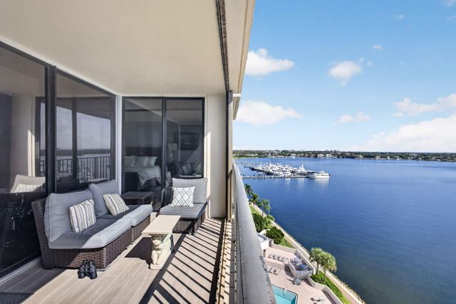 126 LAKESHORE Drive 1125, North Palm Beach, FL 33408